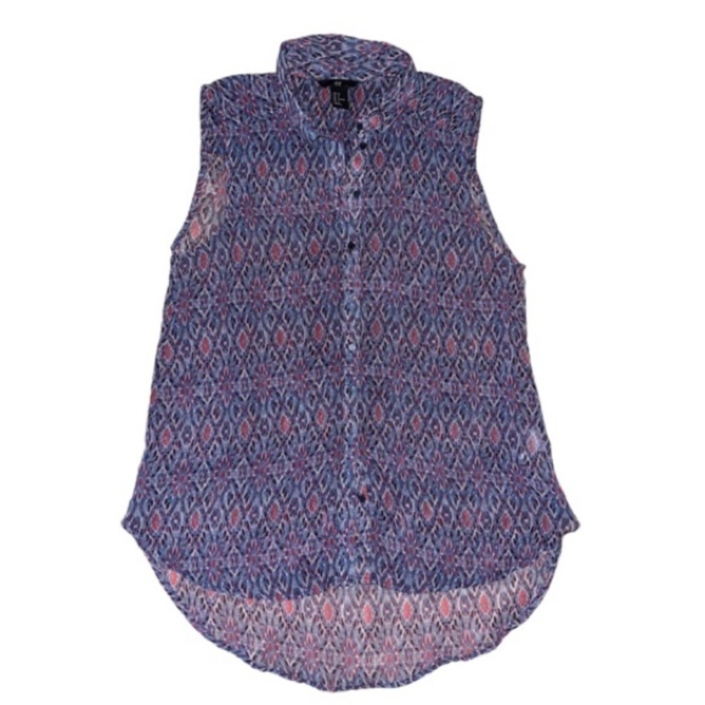 Sleeveless Button Down Top.